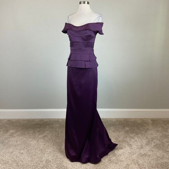 XSCAPE Off the Shoulder Evening Gown Size 6 Purple Pleated Long Formal Dress - Picture 3 of 12